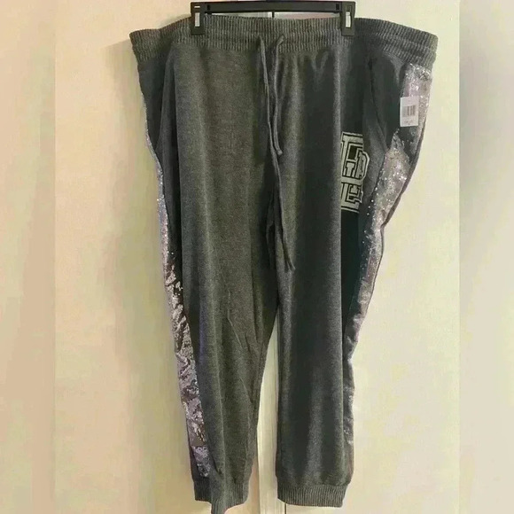 Disney dark grey jogger pants sequin side pockets drawstring. 2X. NWT.Retail:$54 - Picture 1 of 9